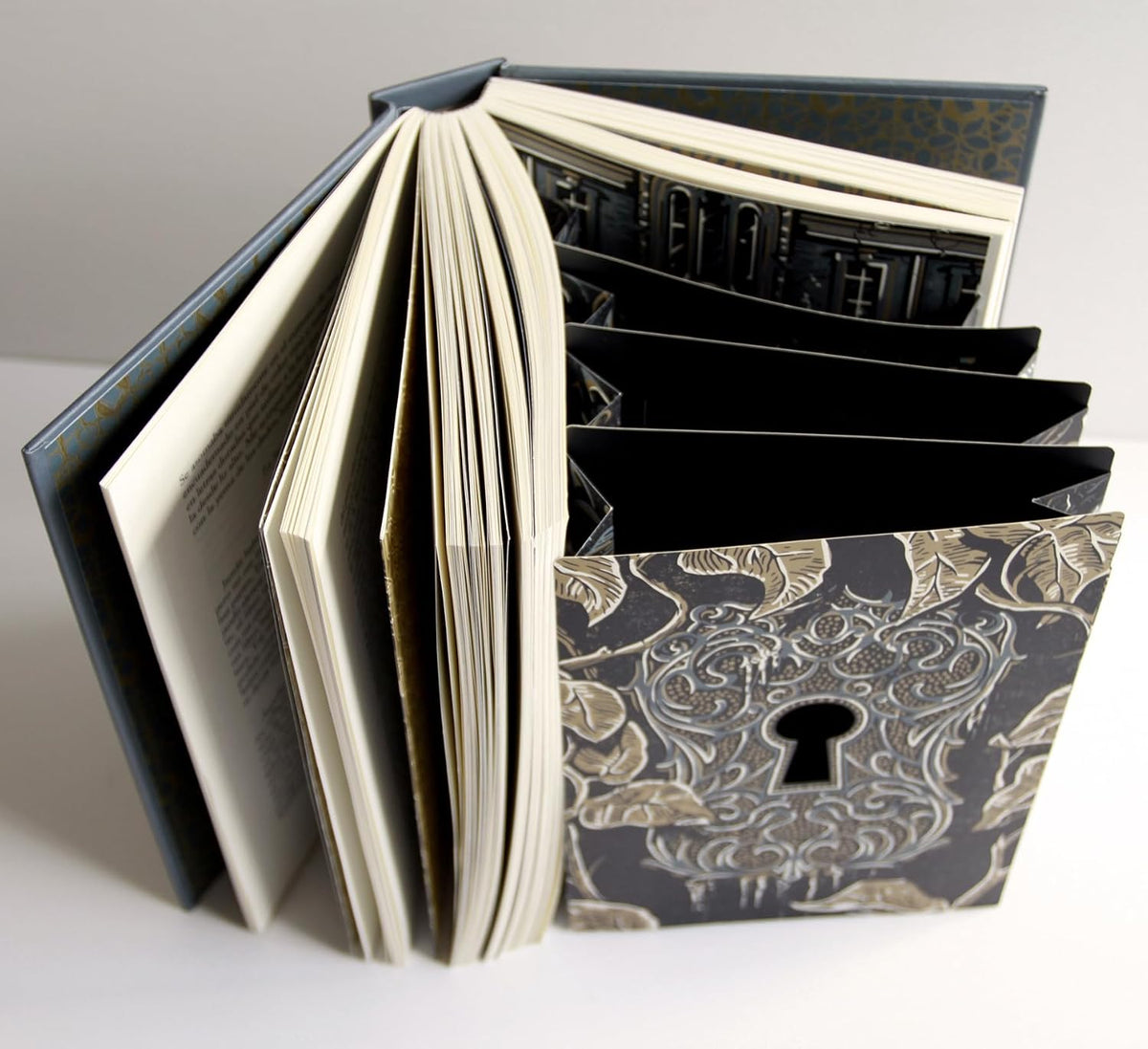 La Sombra del Viento (Edición Pop-Up / 25 Años) / The Shadow of the Wind (Pop-Up Edition / 25th Anniversary)